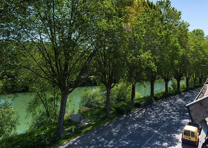 Escale A Epernay Appt 2/4 Pers Aux Bords De Marne